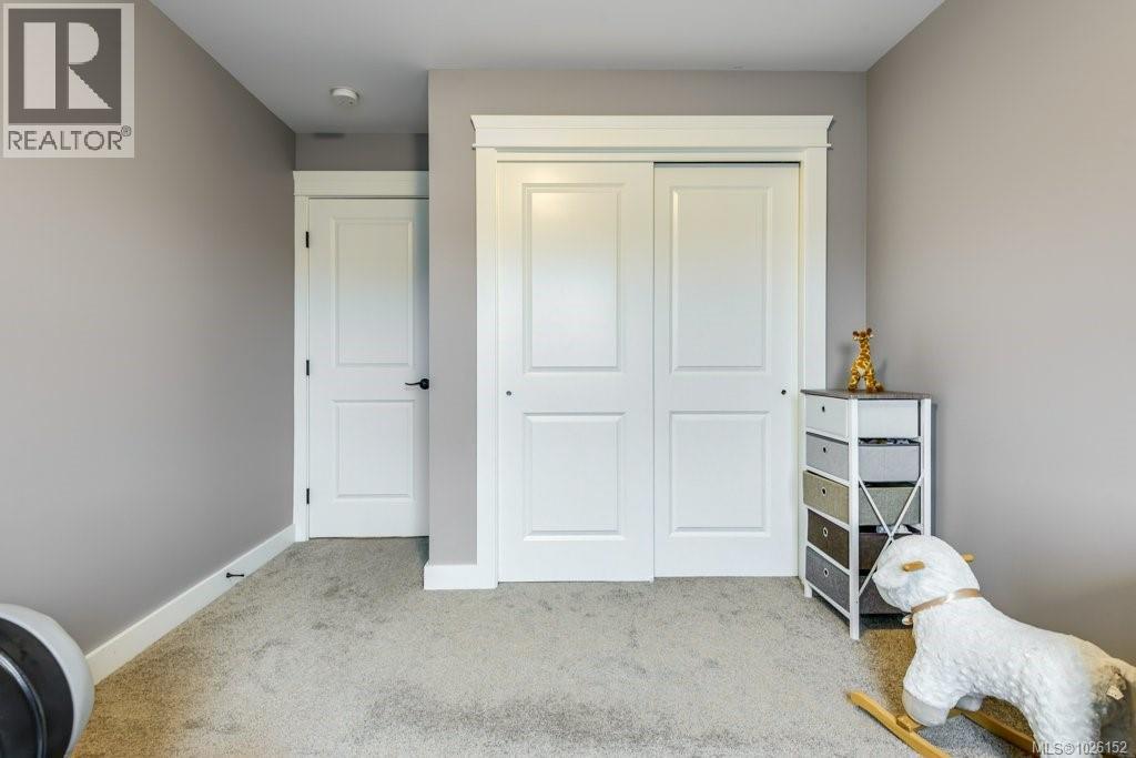 373 Legacy Dr, Campbell River