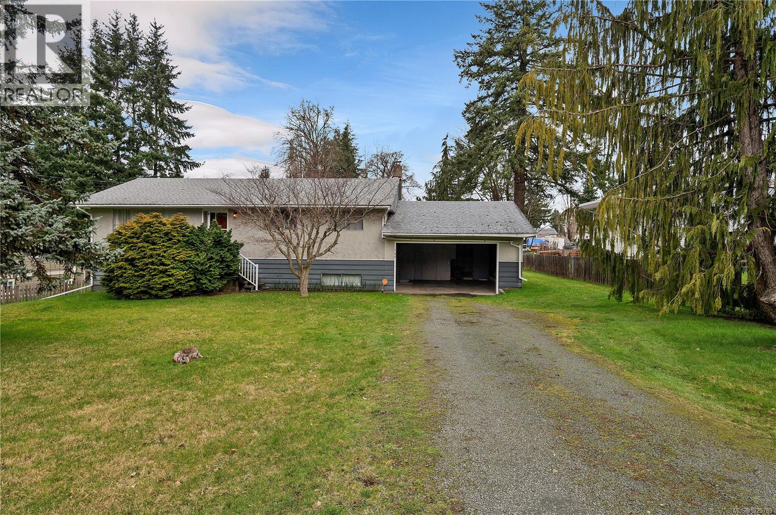 760 Nicholls Rd, Campbell River