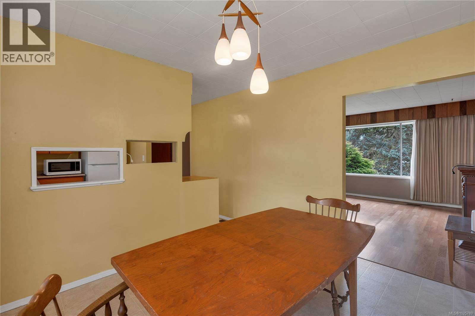 760 Nicholls Rd, Campbell River