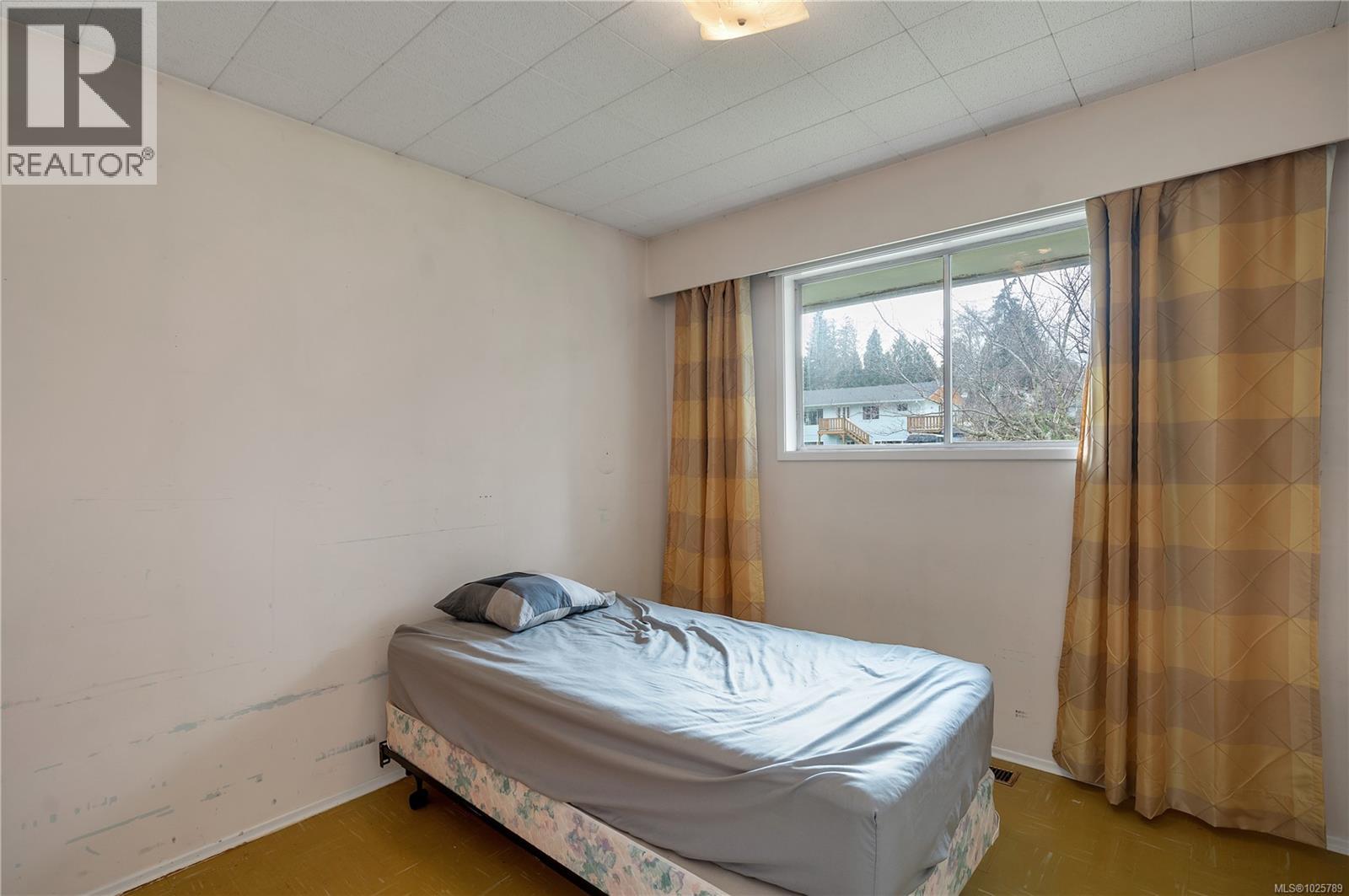 760 Nicholls Rd, Campbell River