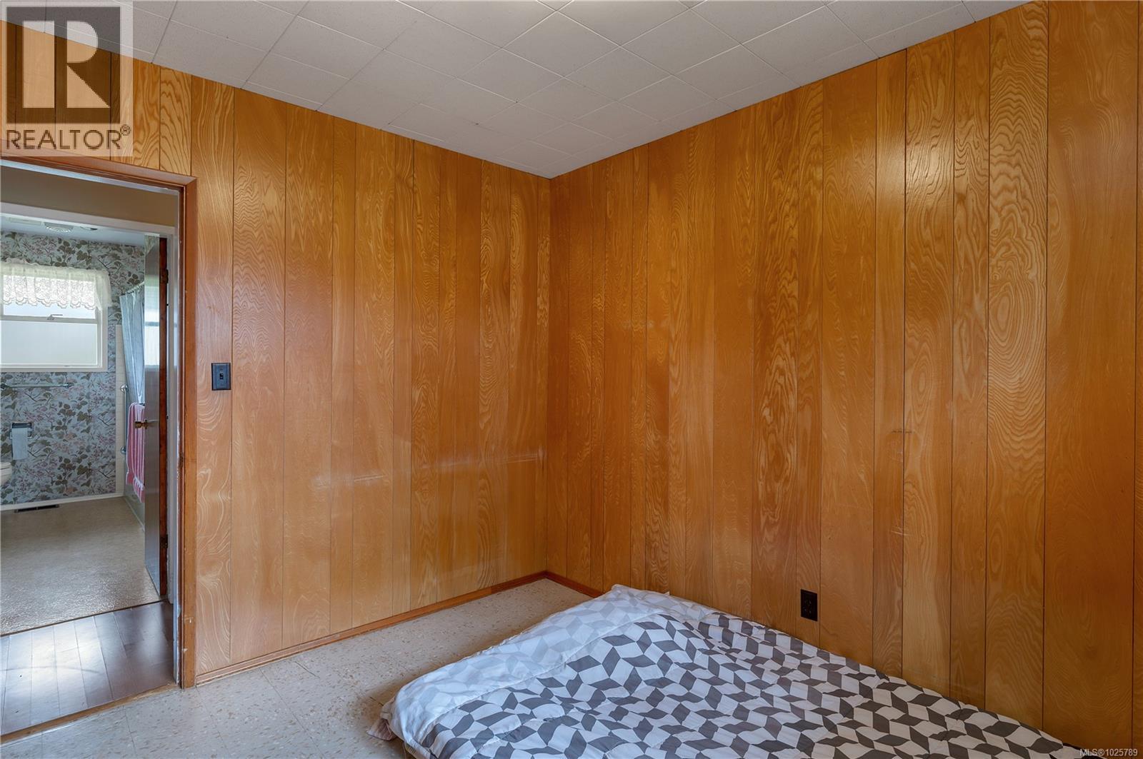 760 Nicholls Rd, Campbell River