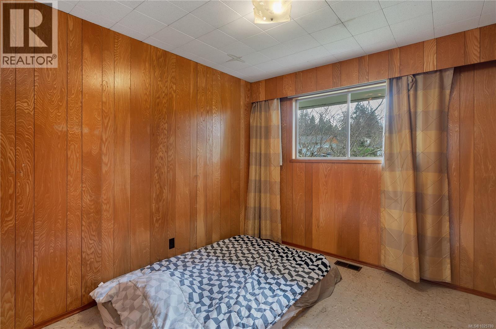 760 Nicholls Rd, Campbell River