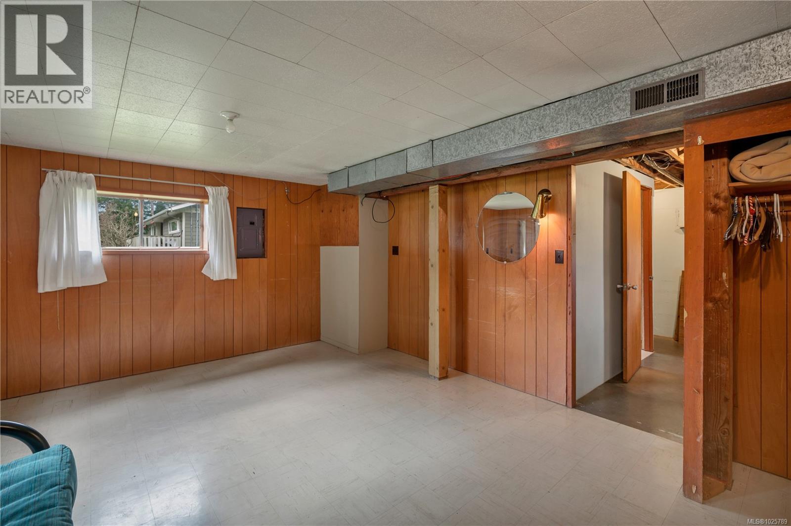 760 Nicholls Rd, Campbell River