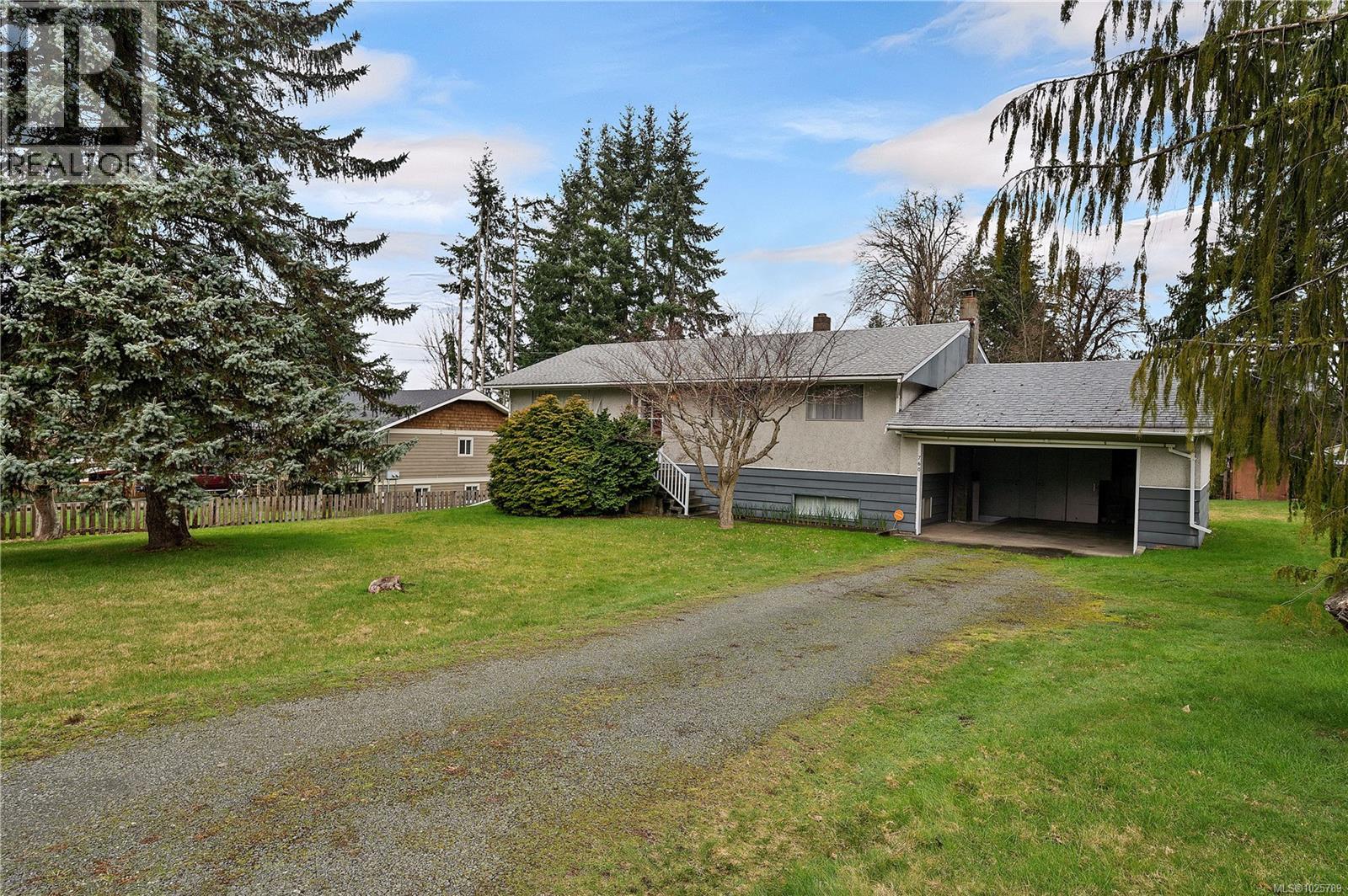 760 Nicholls Rd, Campbell River