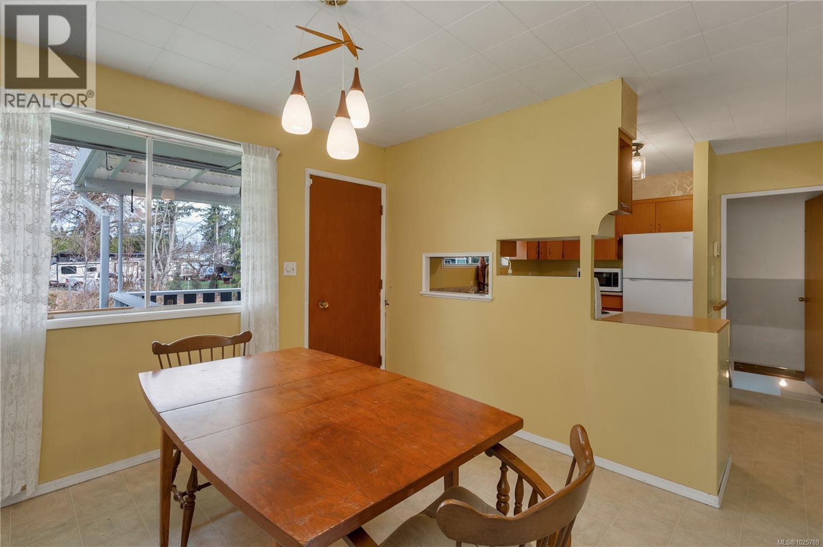 760 Nicholls Rd, Campbell River