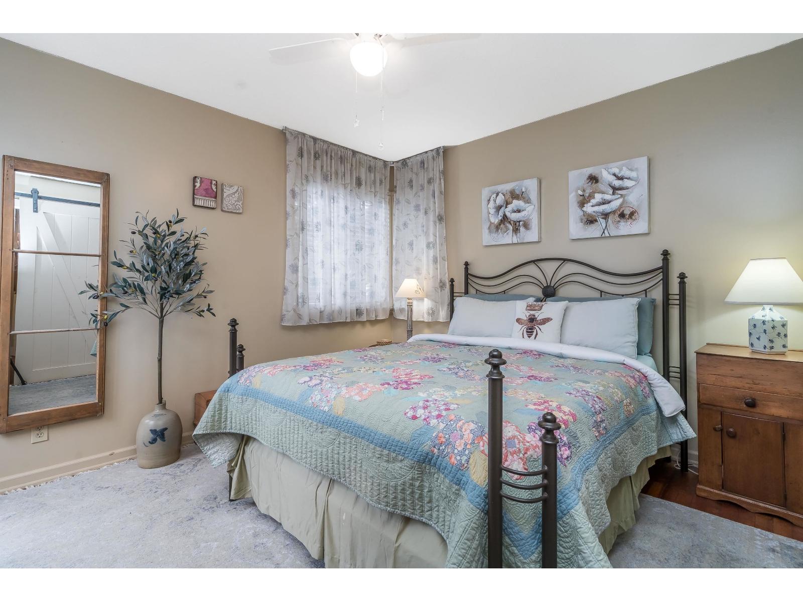 905 HABGOOD STREET, White Rock