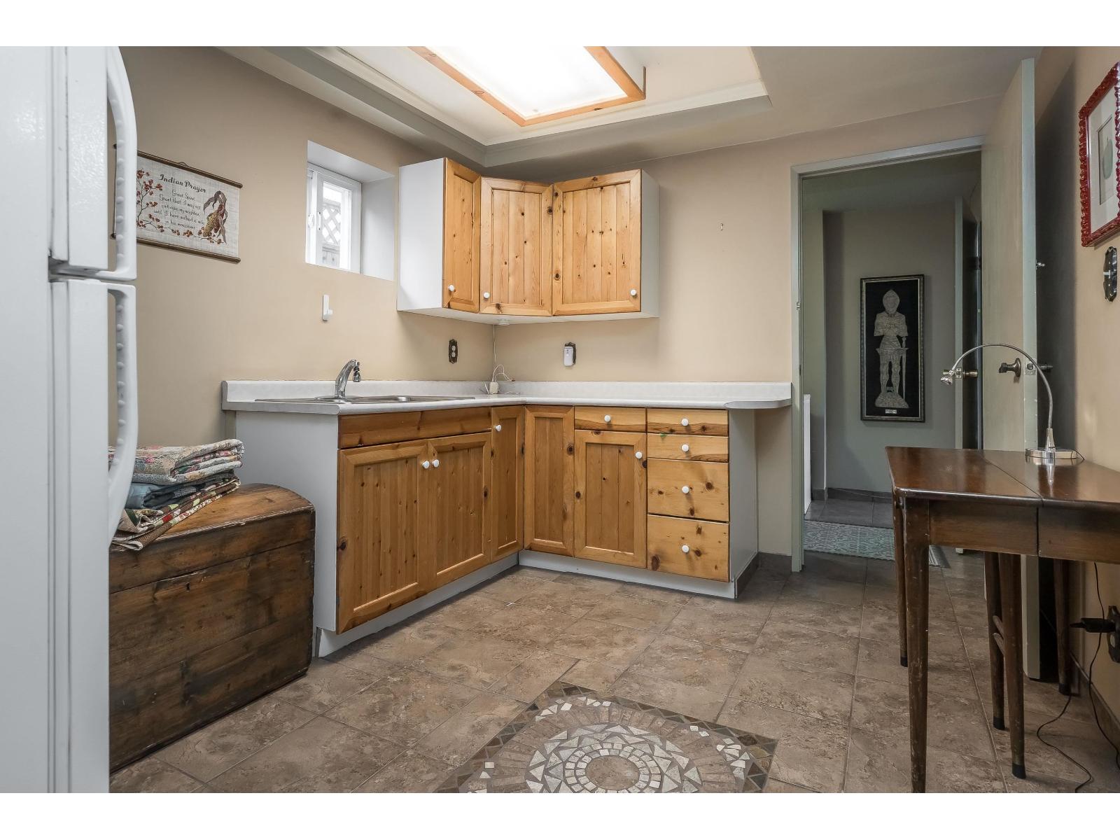 905 HABGOOD STREET, White Rock