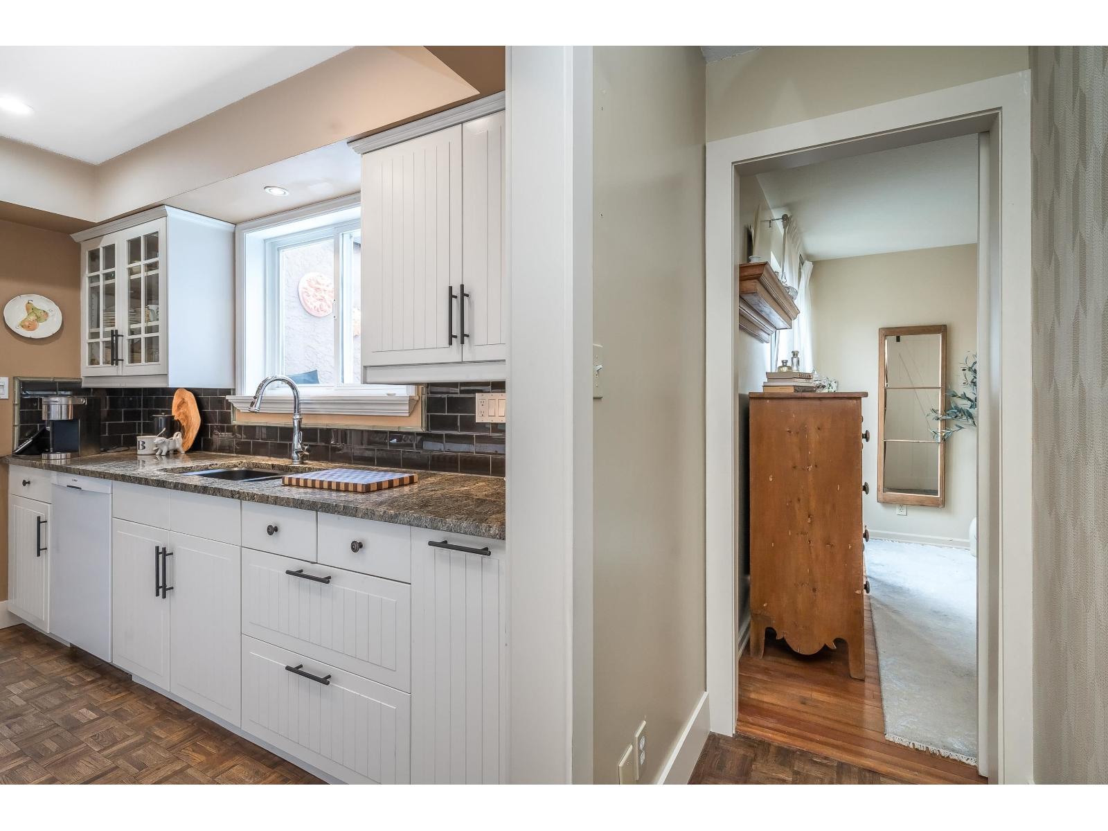 905 HABGOOD STREET, White Rock