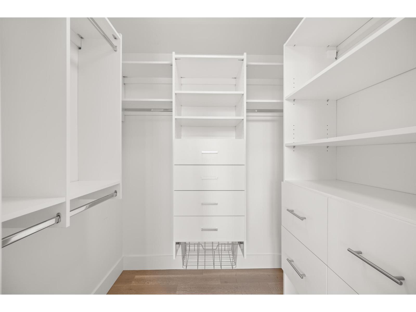 603 1501 VIDAL STREET, White Rock