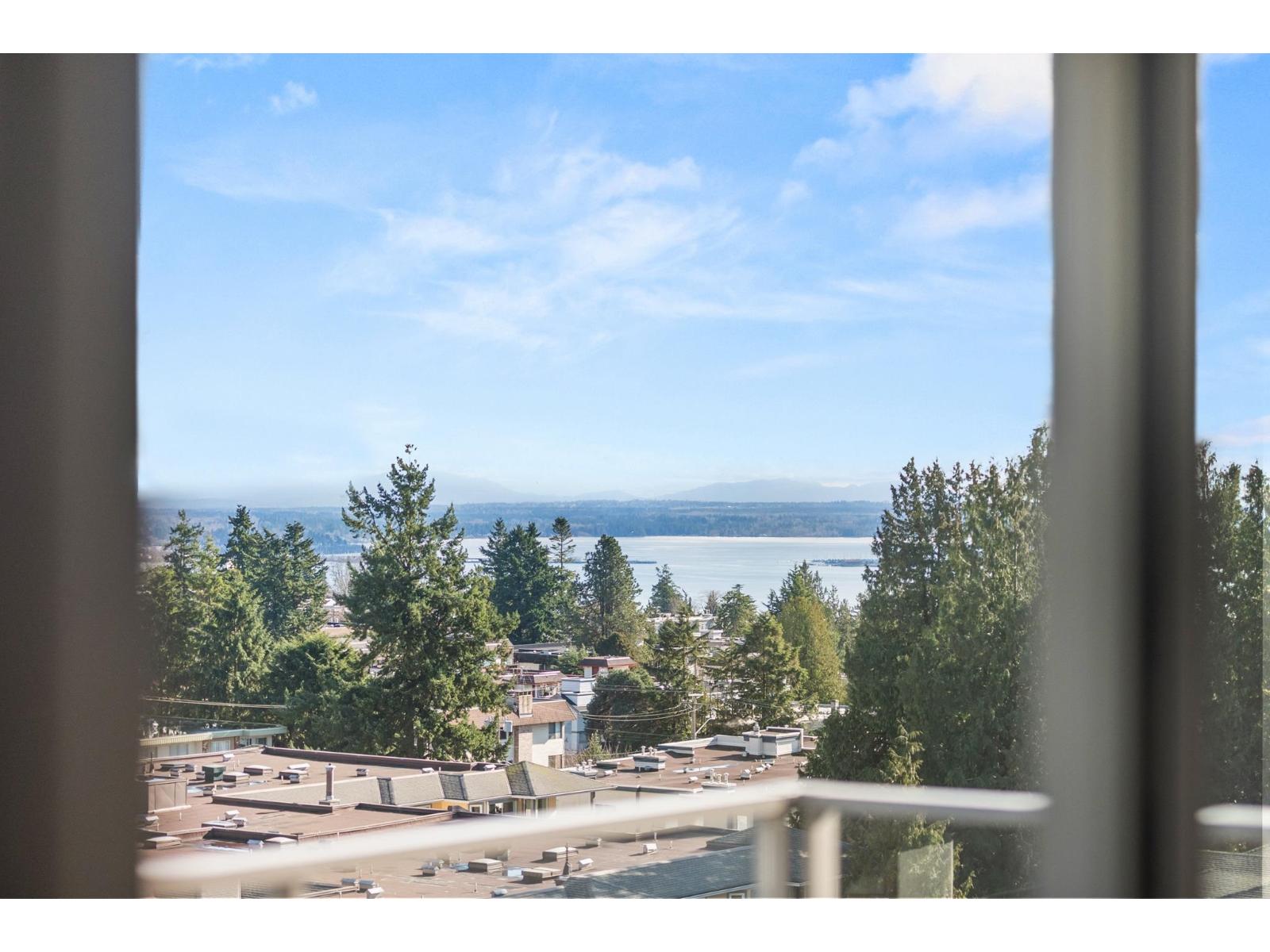 603 1501 VIDAL STREET, White Rock