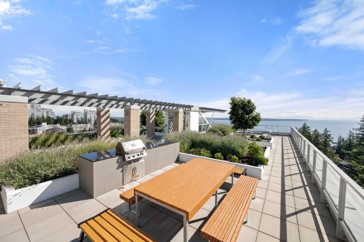 603 1501 VIDAL STREET, White Rock