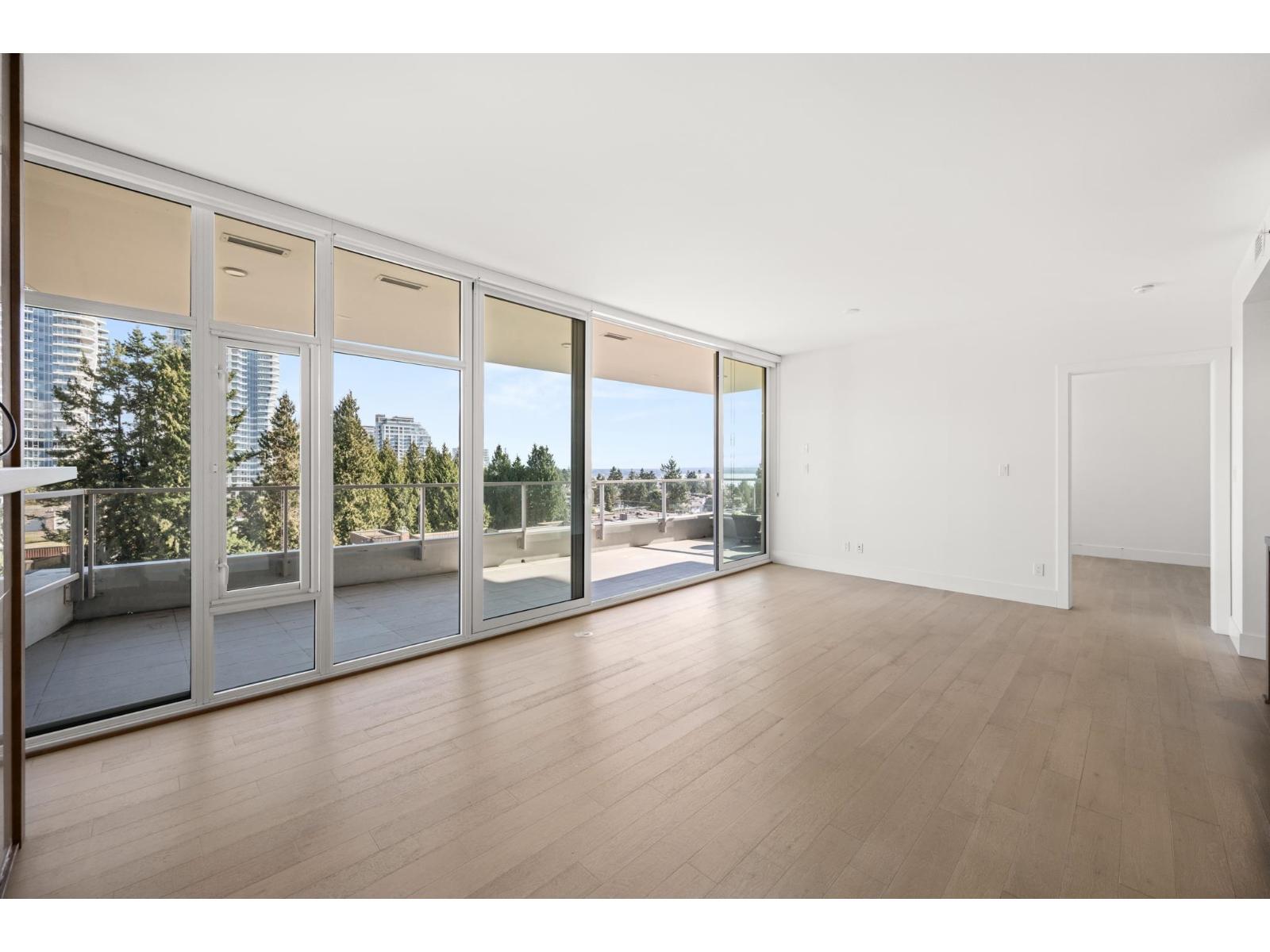 603 1501 VIDAL STREET, White Rock