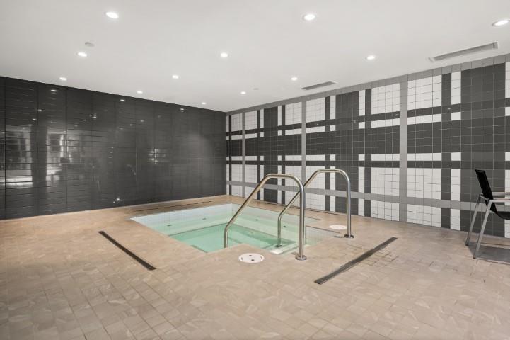 603 1501 VIDAL STREET, White Rock