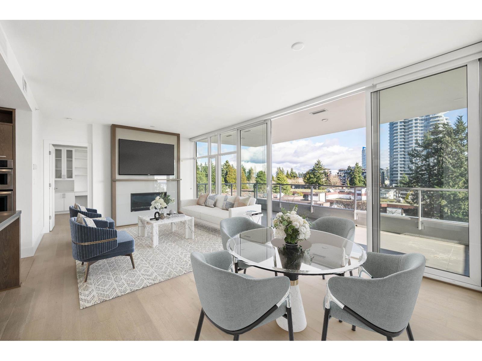 603 1501 VIDAL STREET, White Rock