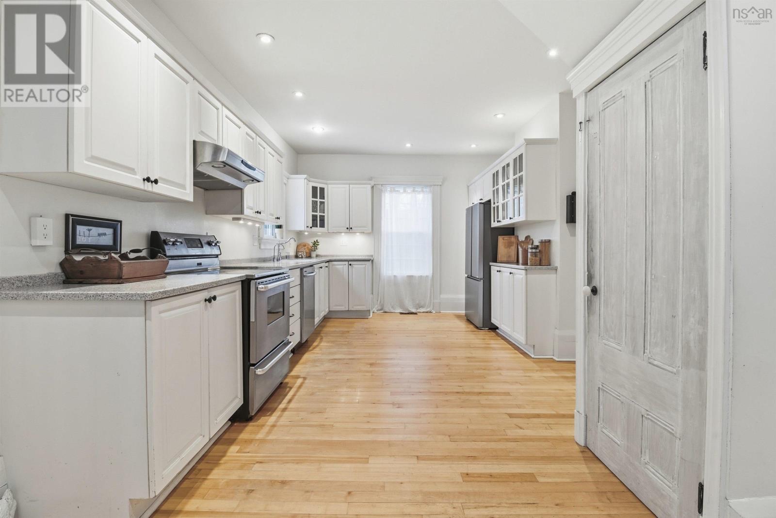 Property 9 of 40 of 15 Falmouth Dyke Rd