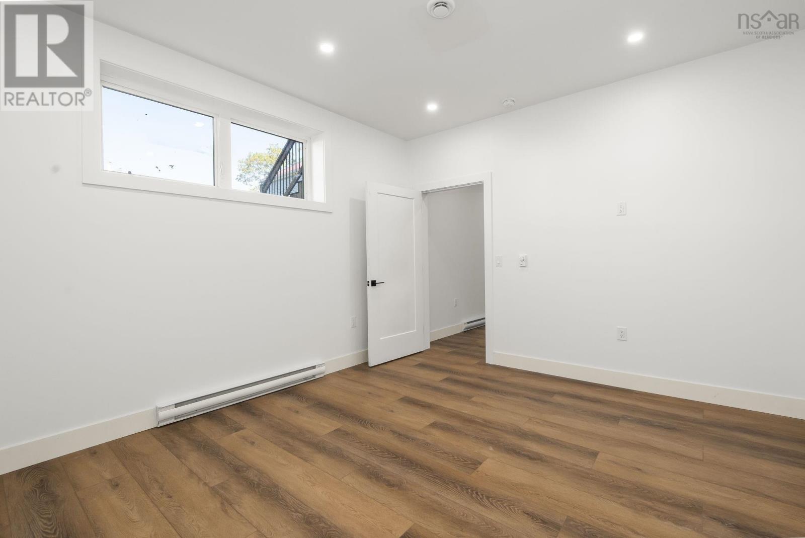 Property 27 of 38 of 50 St Andrews Street