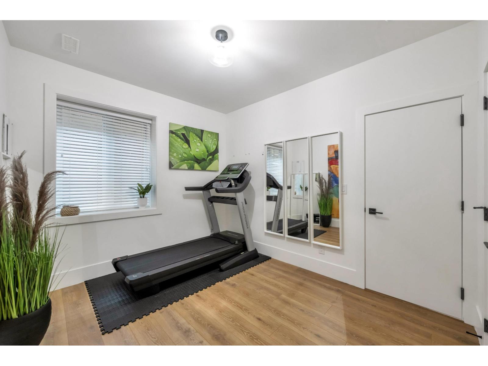 1038 STEVENS STREET, White Rock