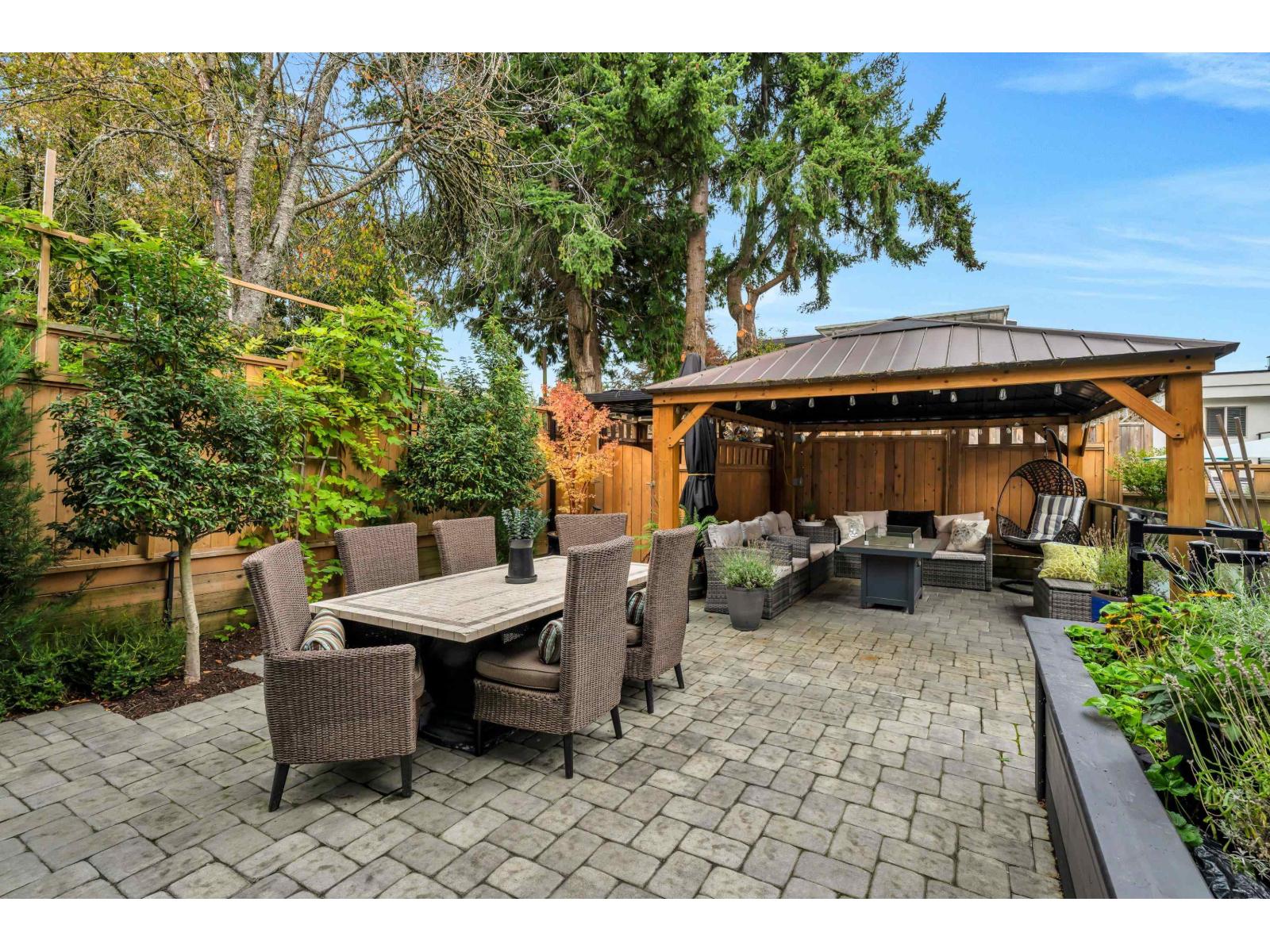1038 STEVENS STREET, White Rock