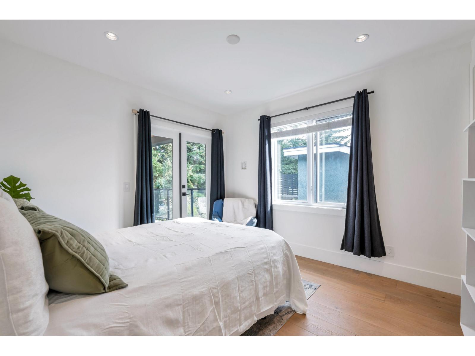 1038 STEVENS STREET, White Rock