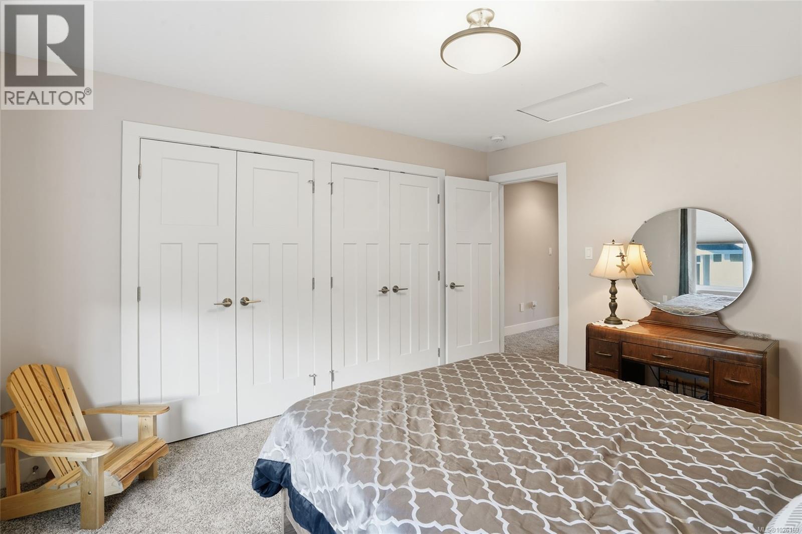 751 James Pl, Ladysmith