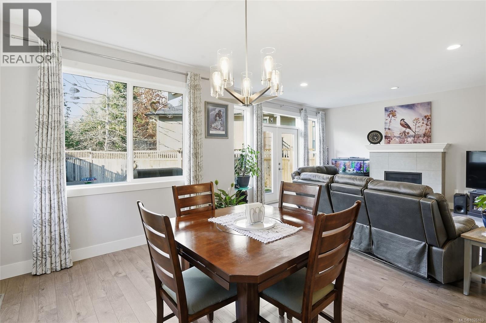 751 James Pl, Ladysmith