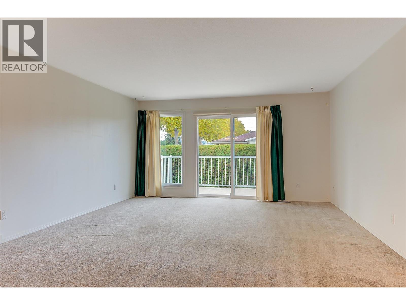 1209 Brookside Avenue Unit# 10, Kelowna