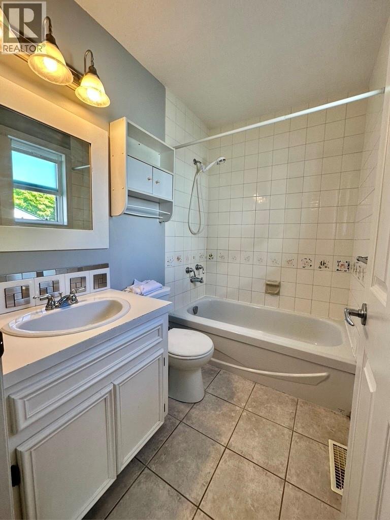 3155 gordon Drive Unit# 404, Kelowna