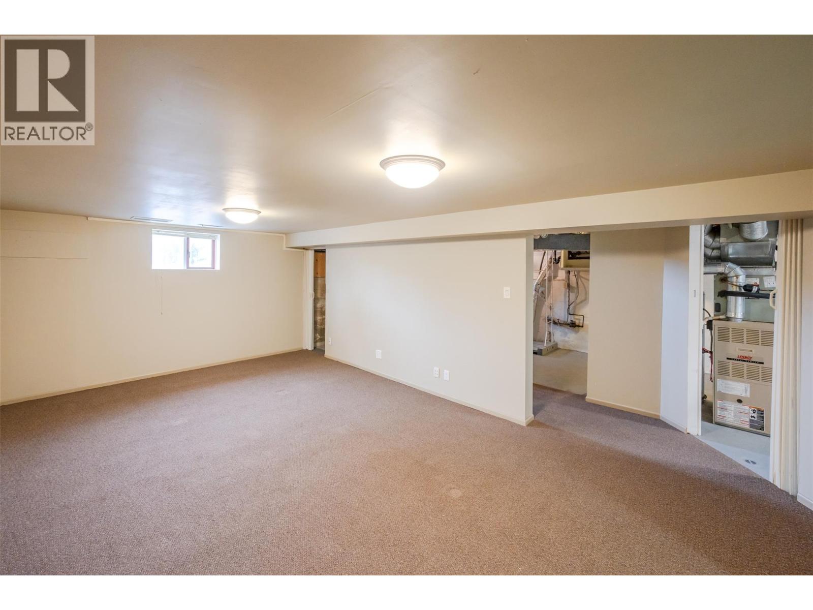  401 Wade Avenue East, Penticton