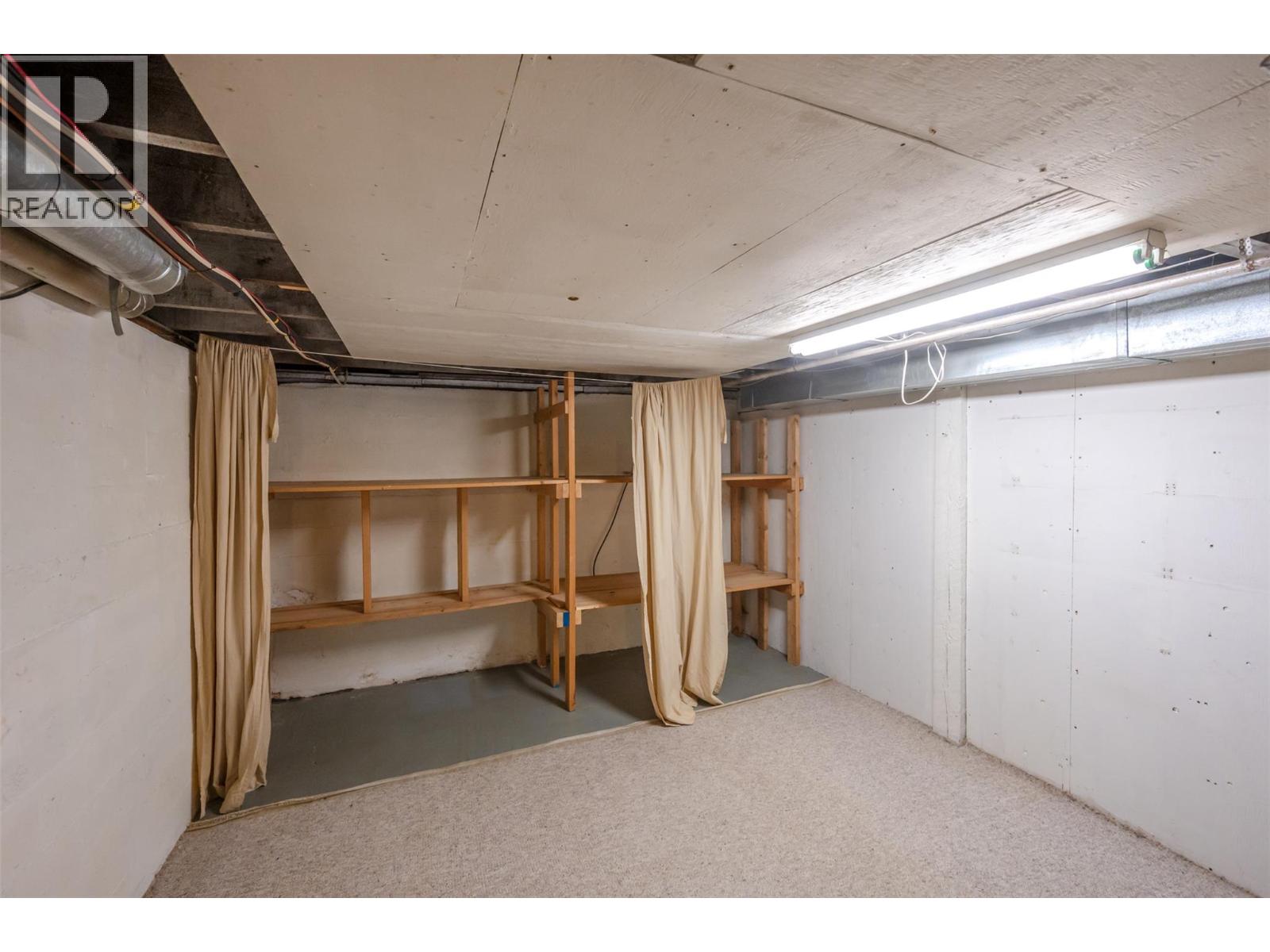  401 Wade Avenue East, Penticton