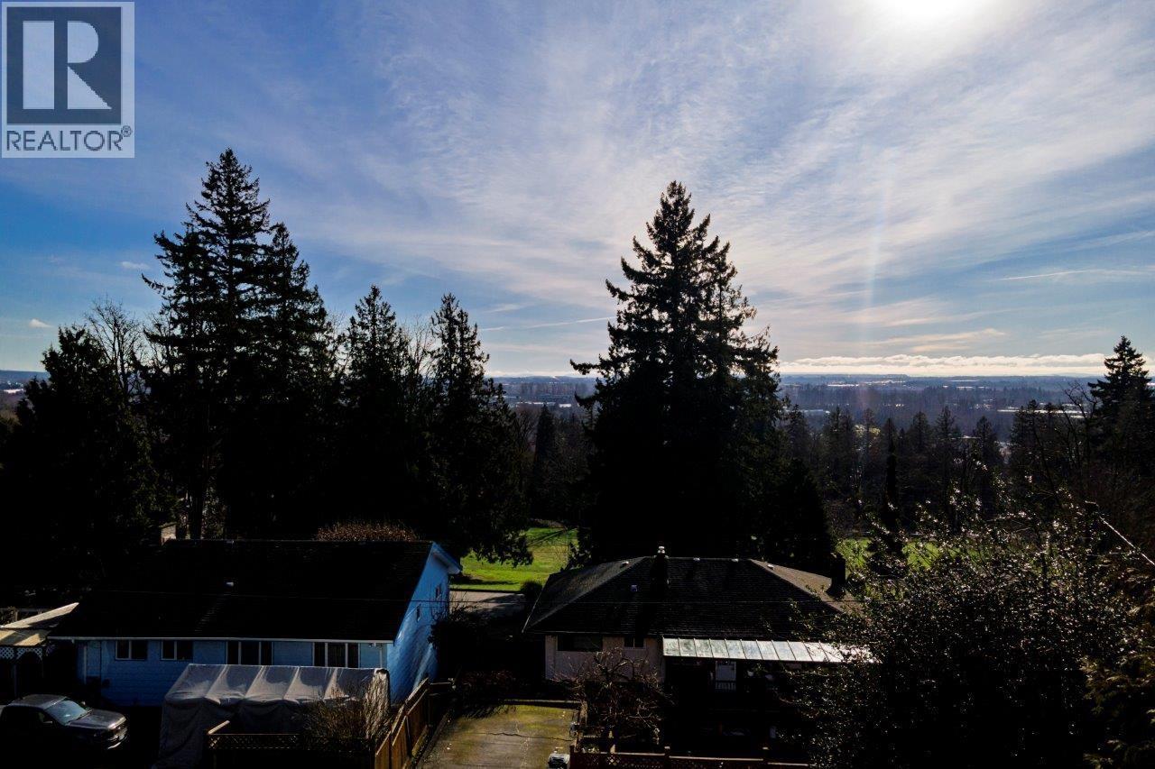 4376 WINNIFRED STREET, Burnaby