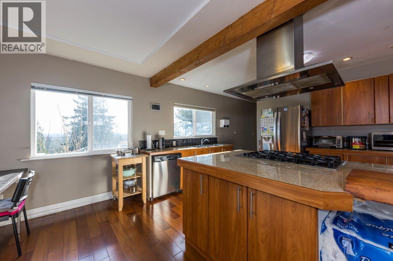 4376 WINNIFRED STREET, Burnaby