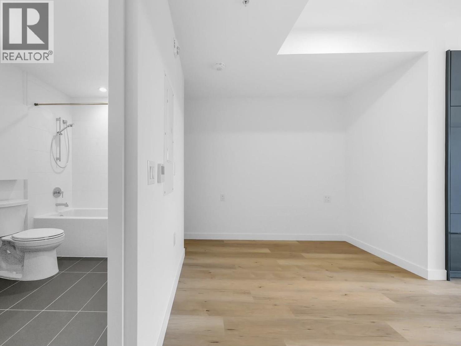 302 2446 SHAUGHNESSY Street - photo 2