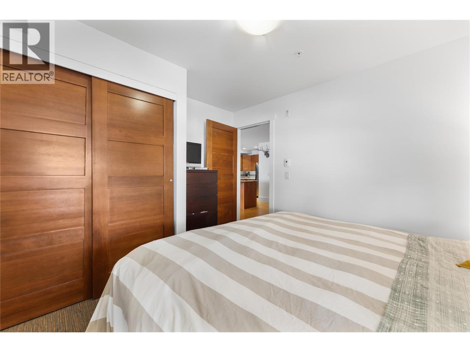 101 5030 Snowbird Way, Big White