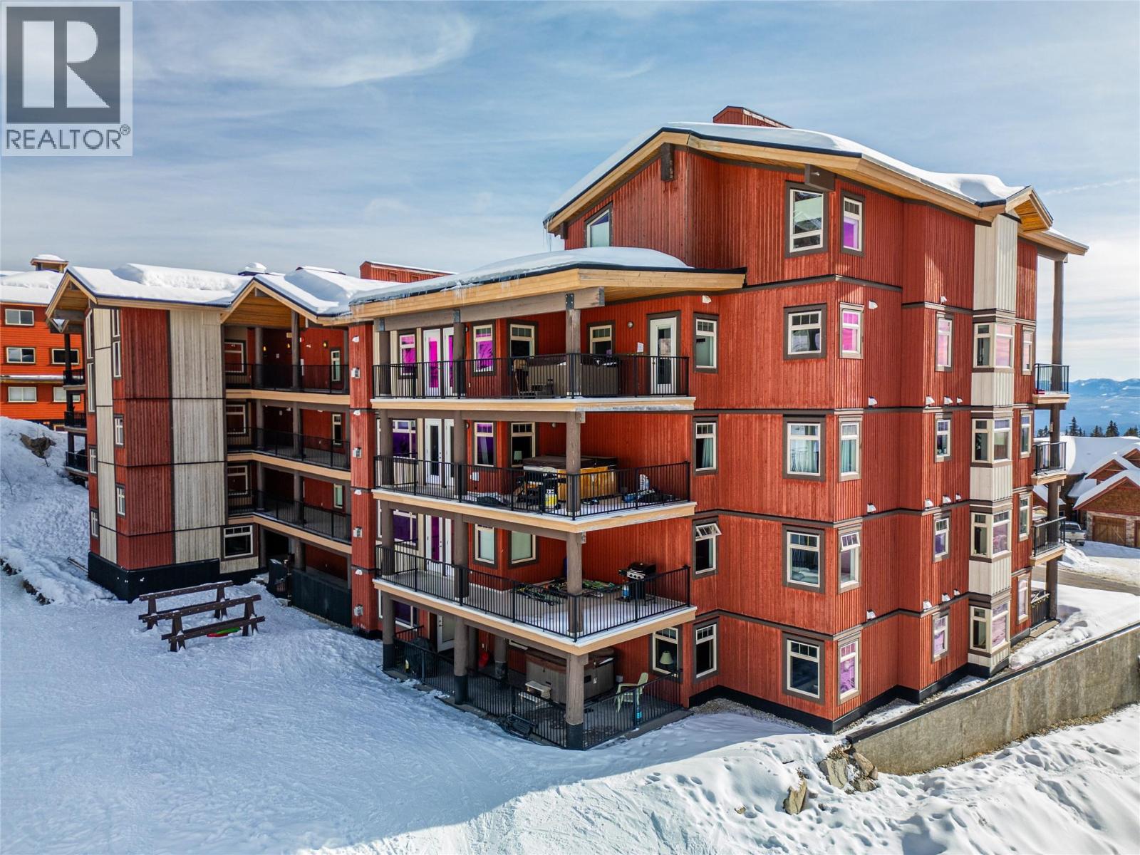 101 5030 Snowbird Way, Big White