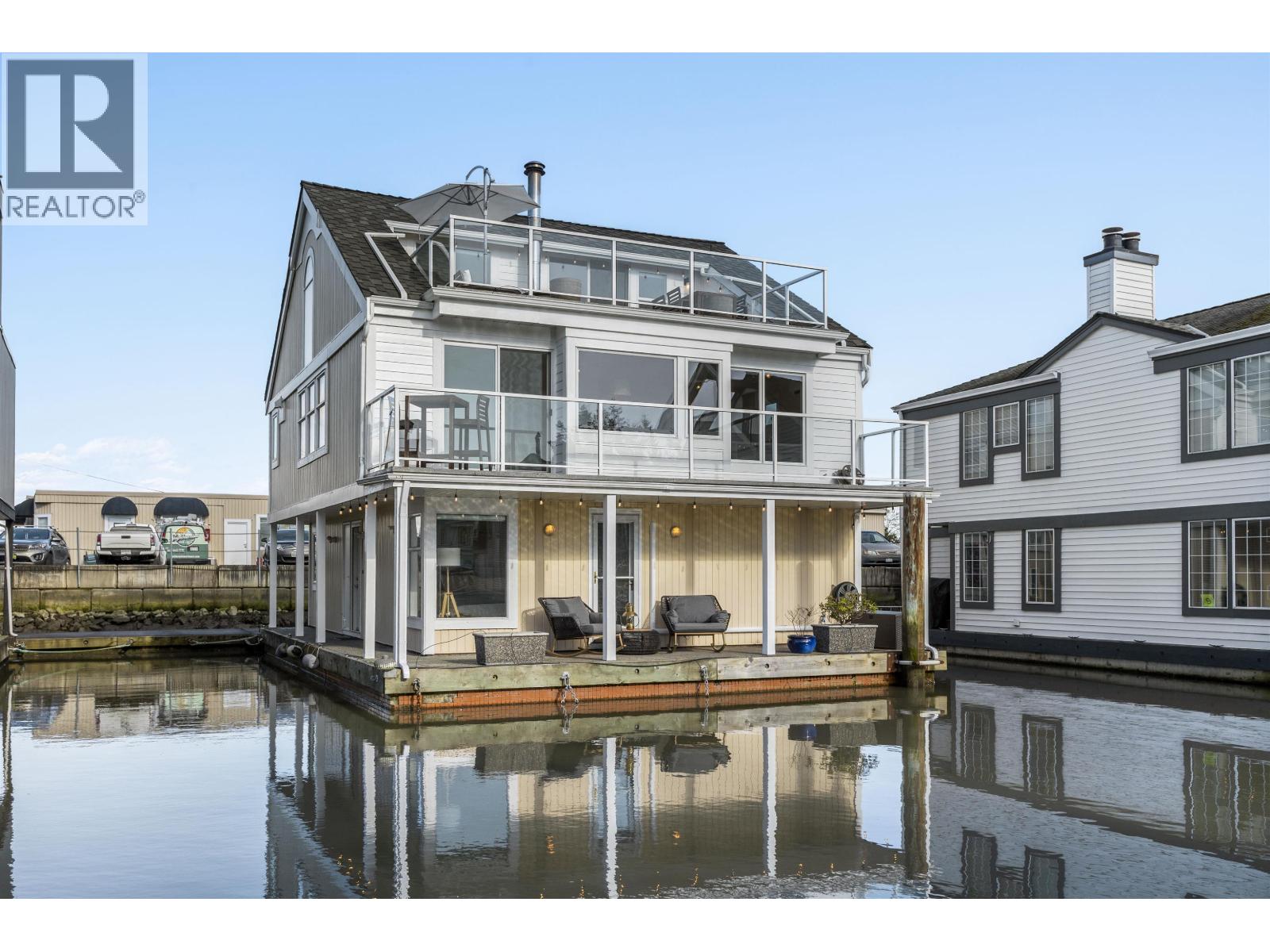 10 3459 W RIVER ROAD, Ladner