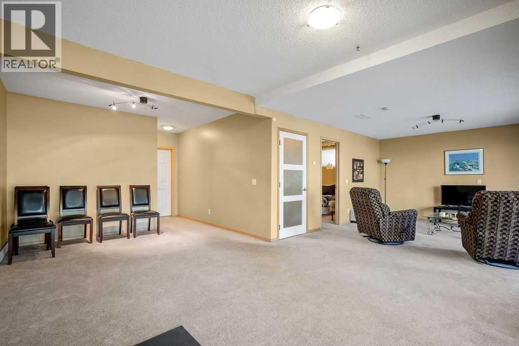 Single Family House Bungalow for Sale in  Prominence View SW Patterson Calgary 