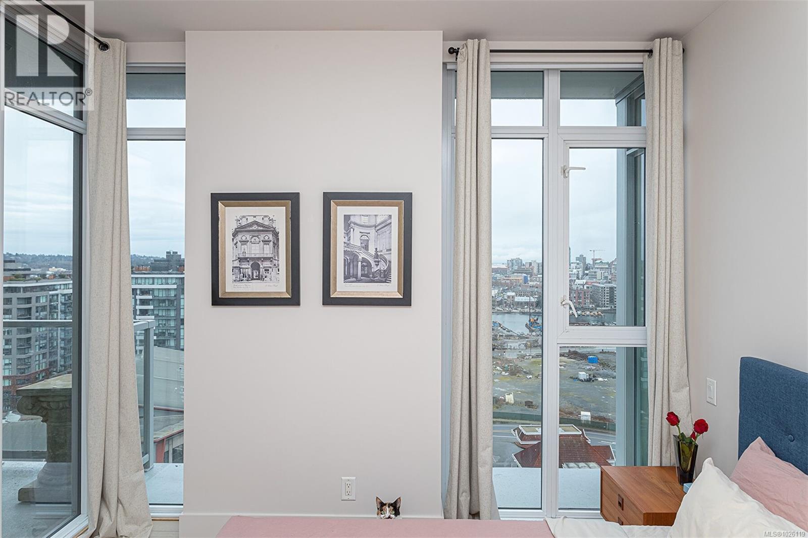 1206 83 Saghalie Road, Victoria