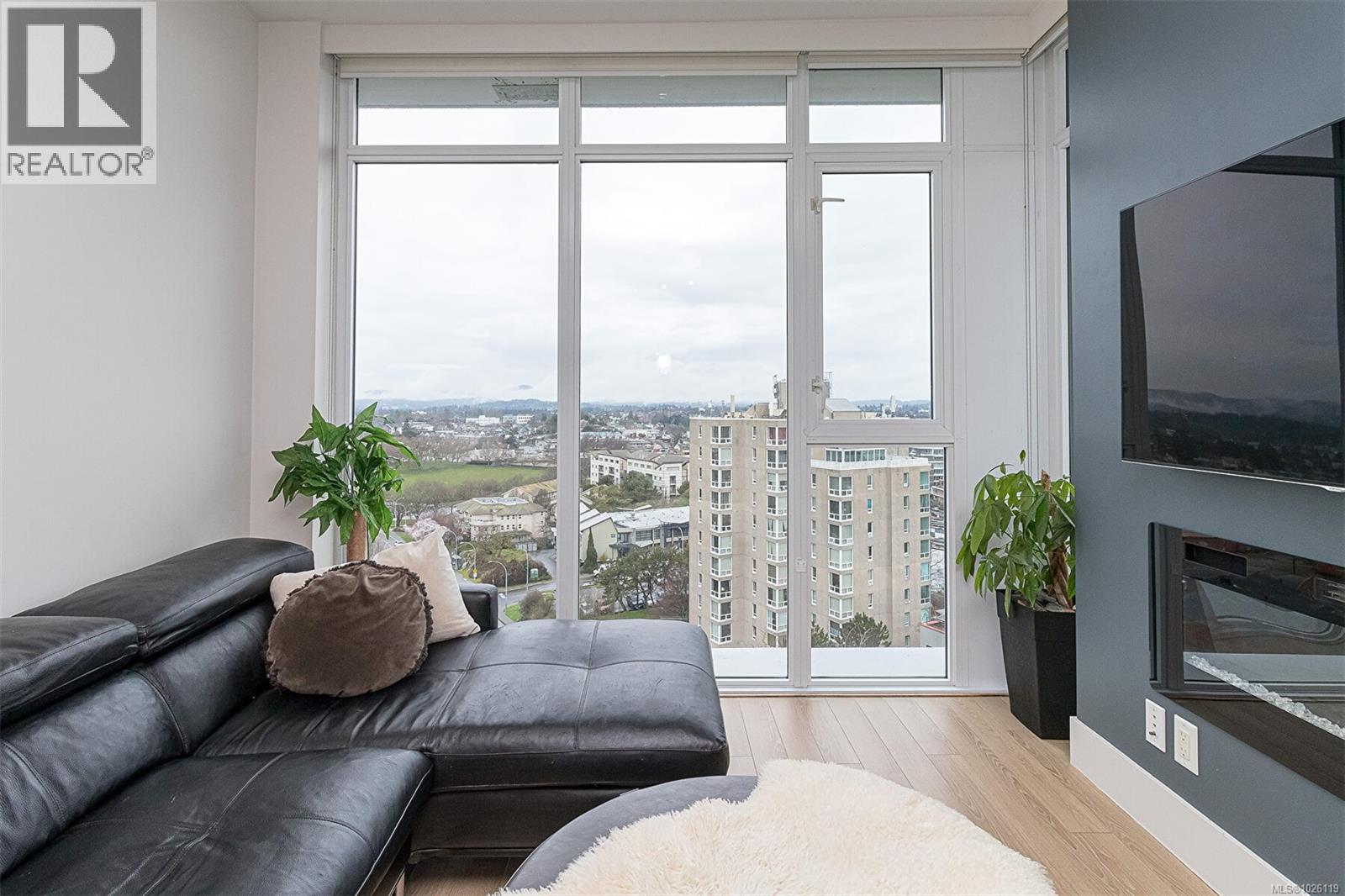 1206 83 Saghalie Road, Victoria