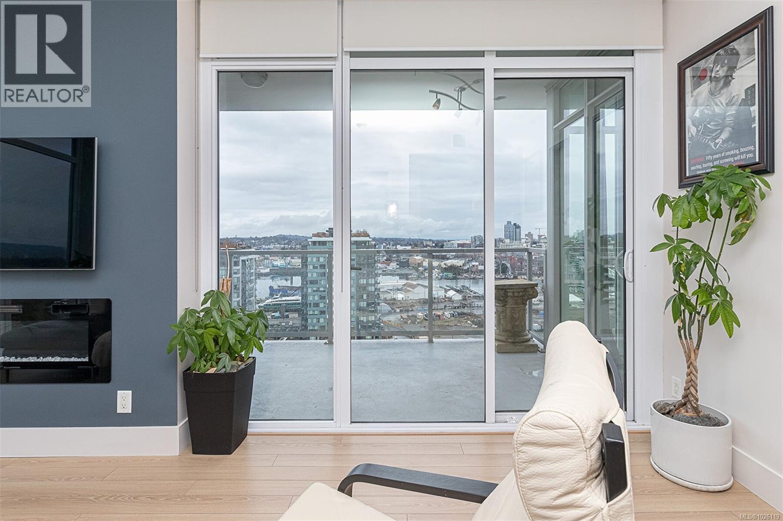 1206 83 Saghalie Road, Victoria