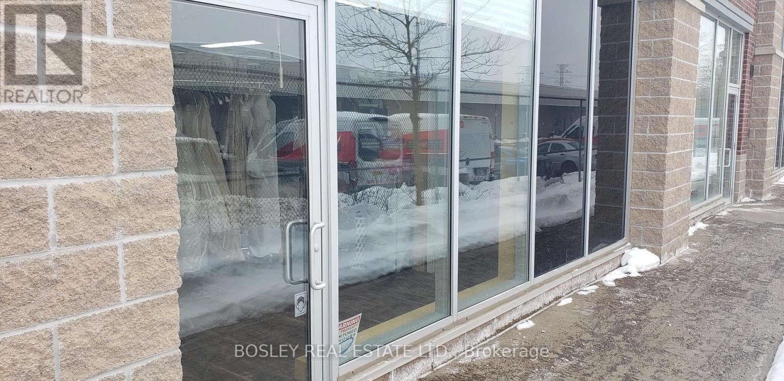 3 - 201 WICKSTEED AVENUE - Photo 5 of 13, Toronto (Thorncliffe Park), Ontario