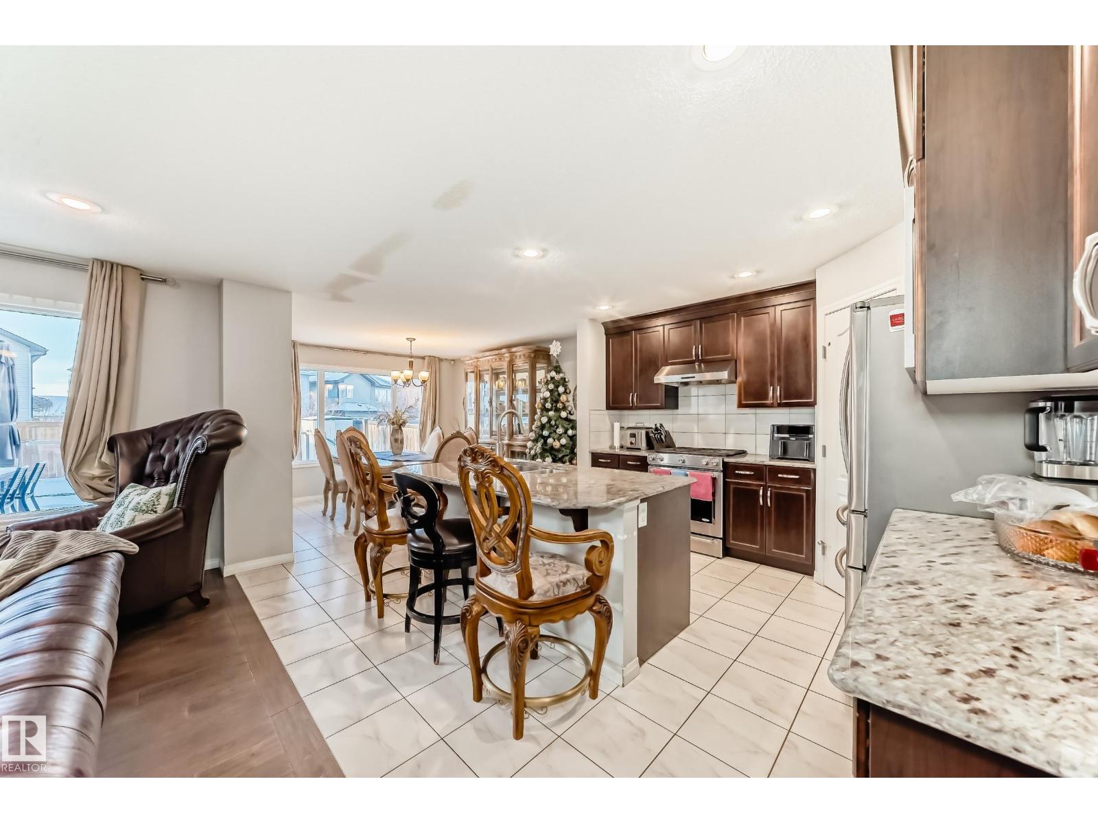 1704 158 ST SW, Edmonton