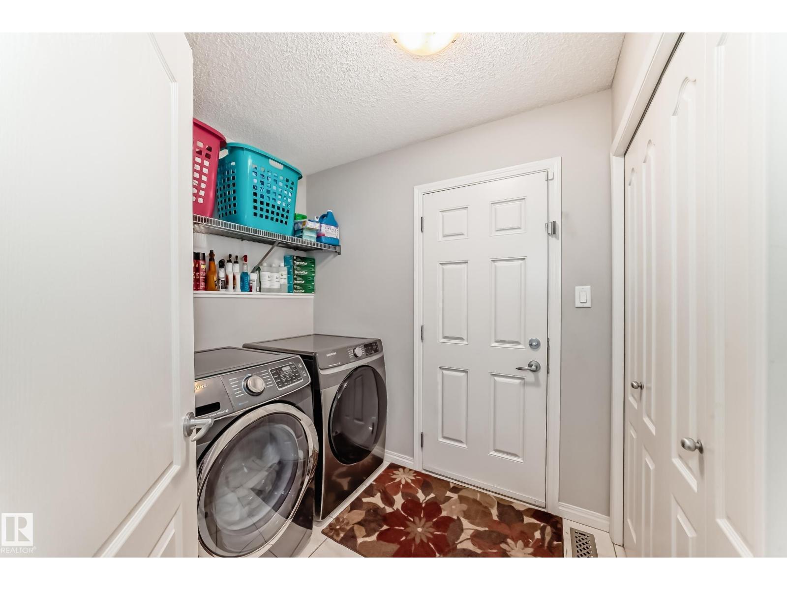 1704 158 ST SW, Edmonton