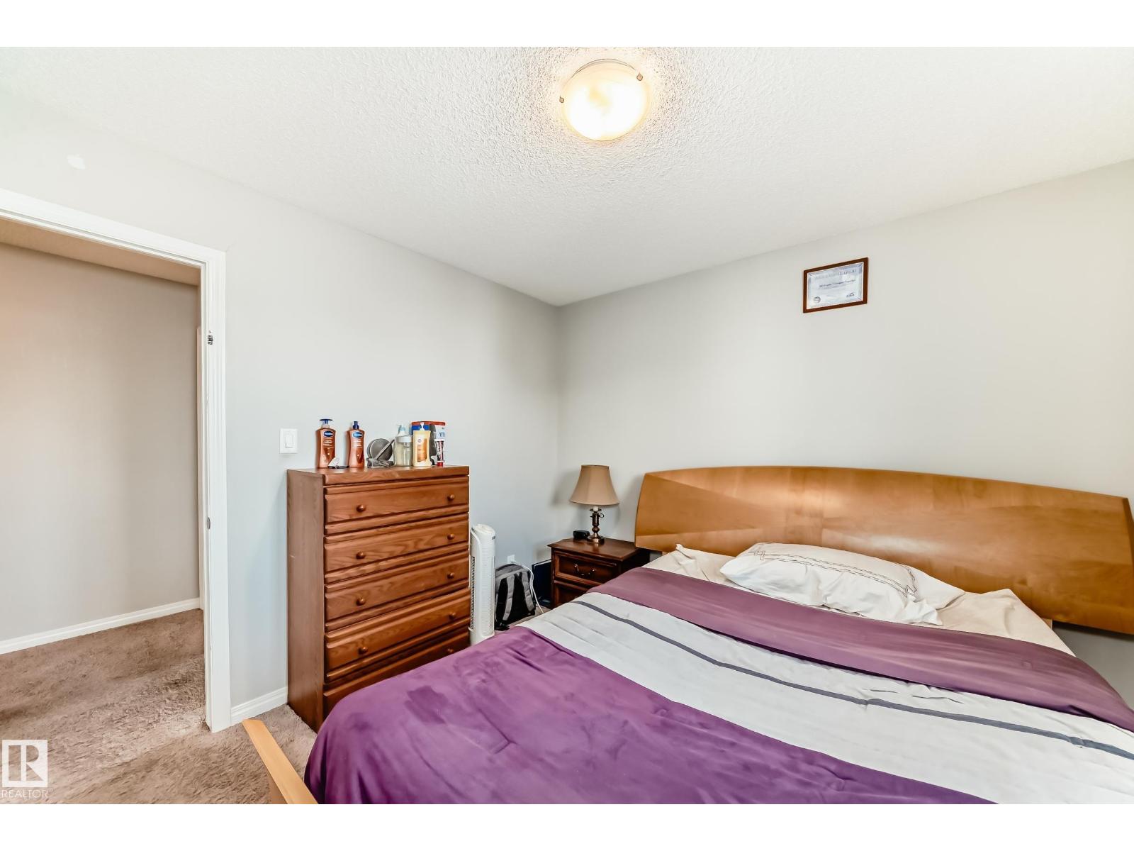 1704 158 ST SW, Edmonton