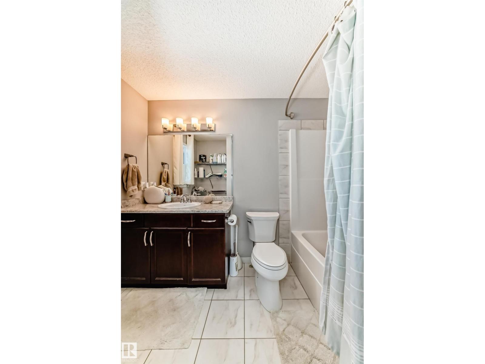 1704 158 ST SW, Edmonton