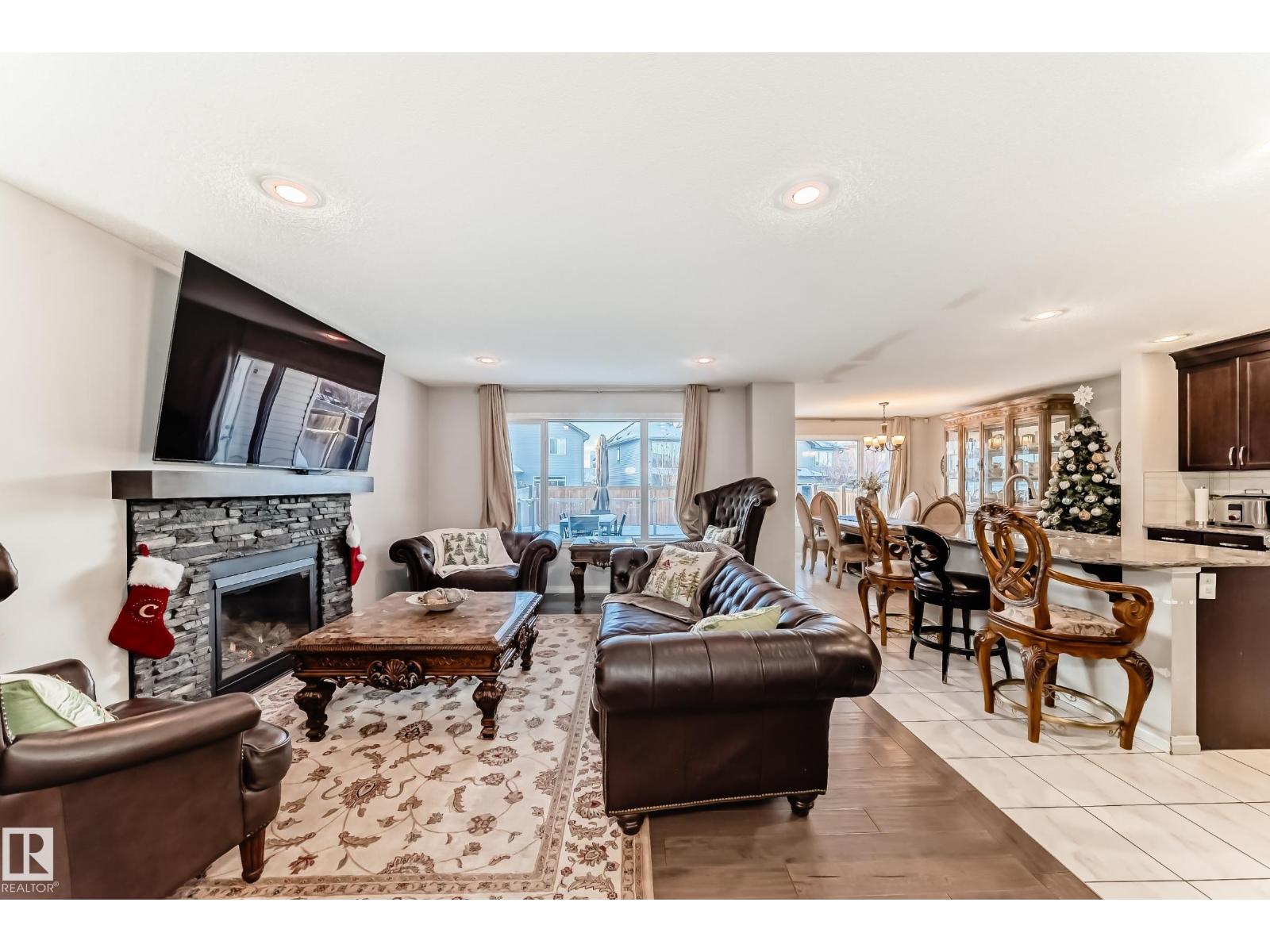 1704 158 ST SW, Edmonton