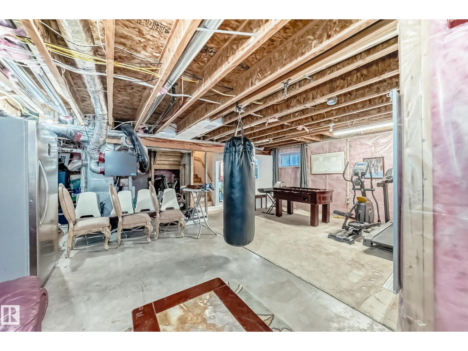 1704 158 ST SW, Edmonton