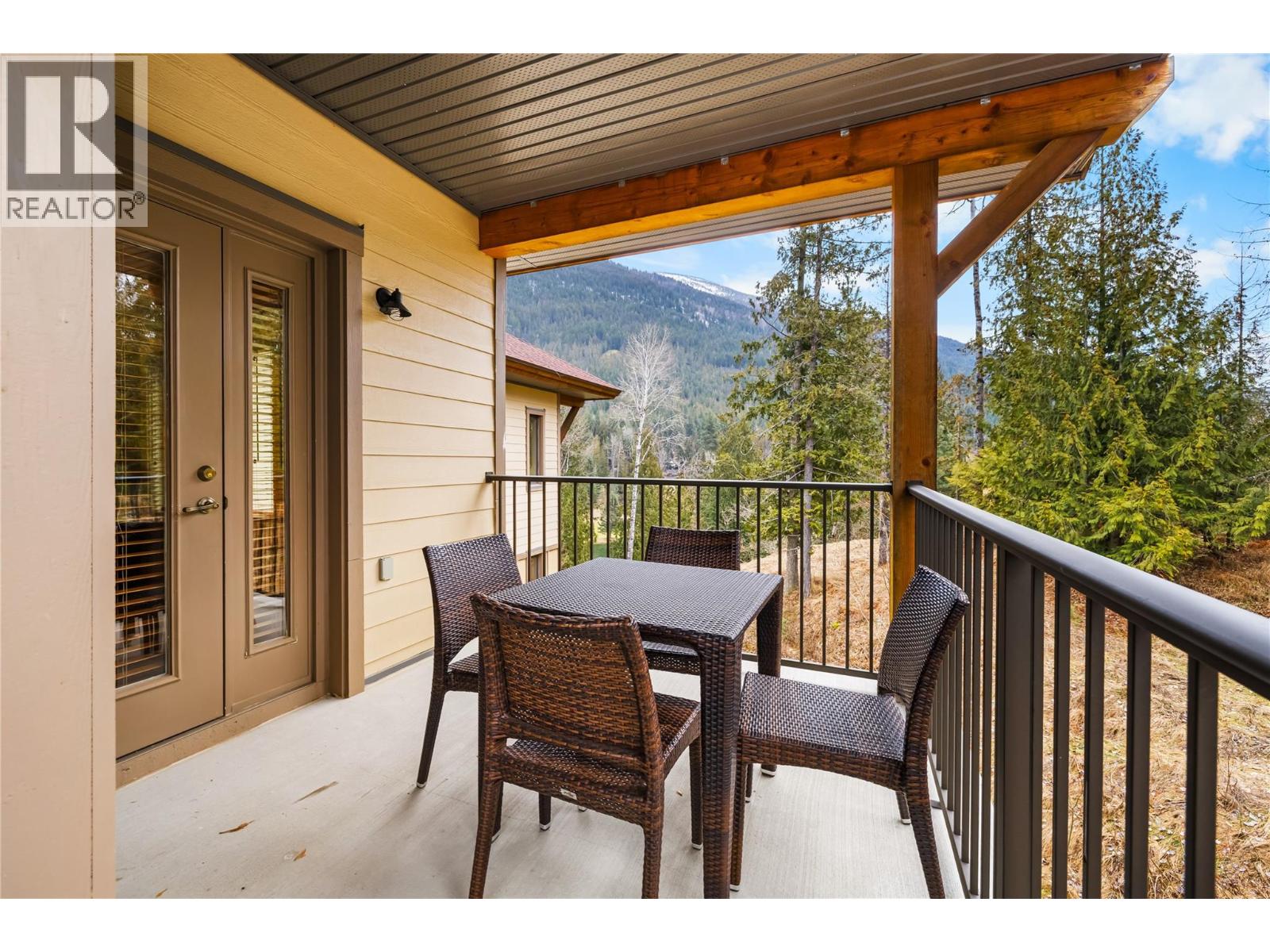 16310 Woolgar Road Unit# 221, Crawford Bay