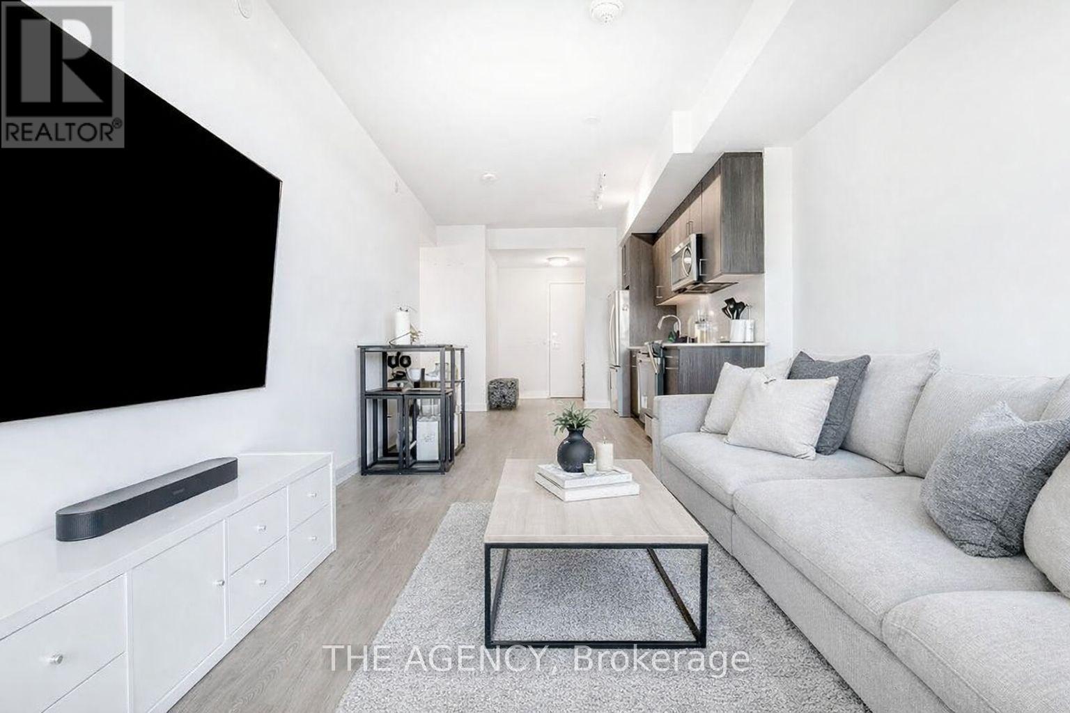 #327 681 YONGE STREET - 10