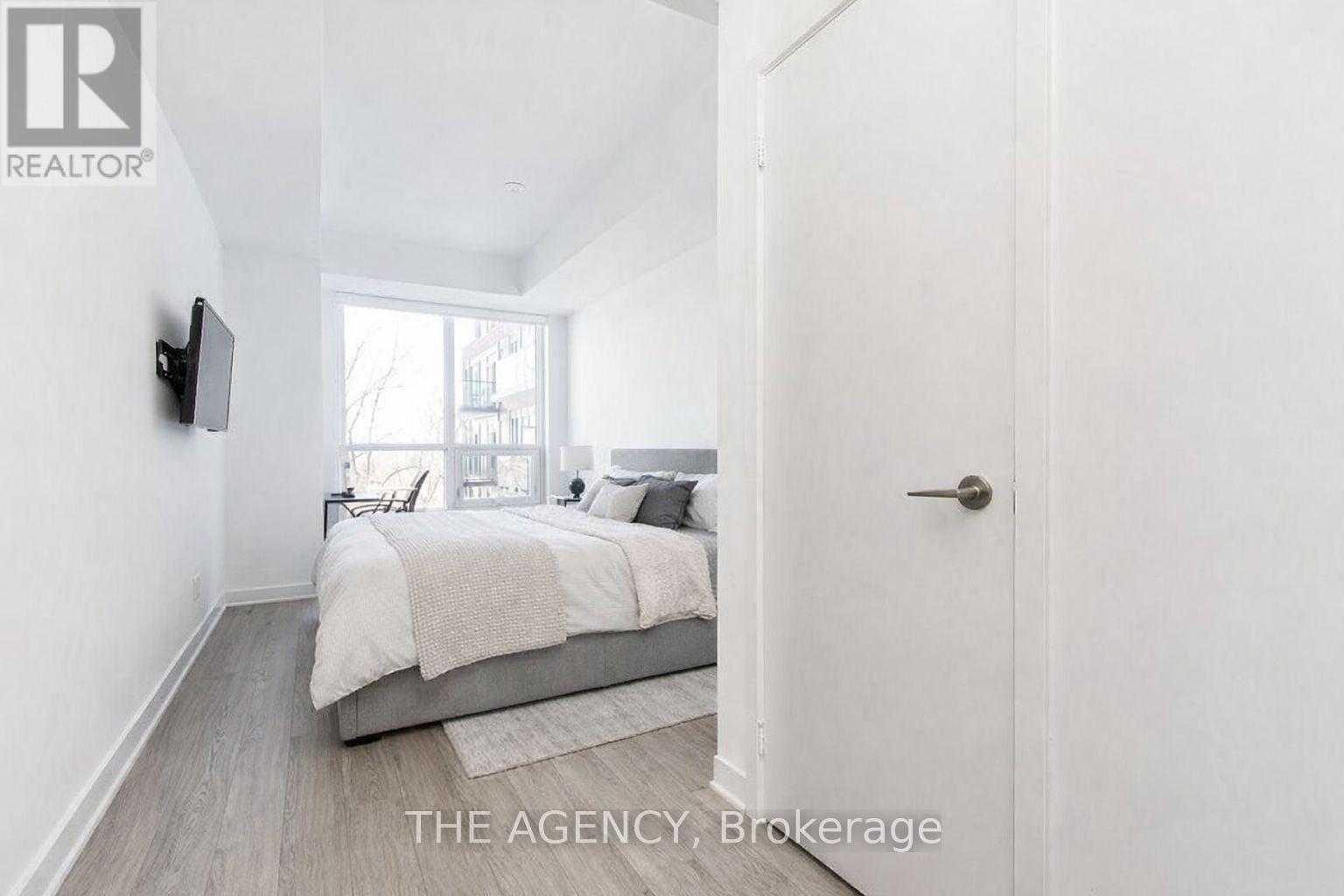 #327 681 YONGE STREET - 17