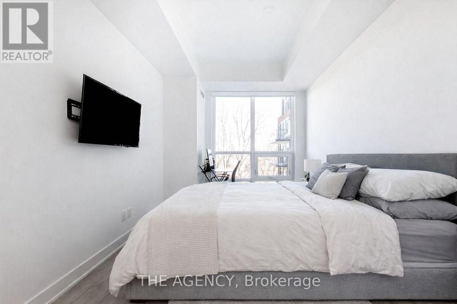 #327 681 YONGE STREET - 18